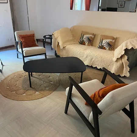 Intra Muros Avec Cour Privee Apartment *